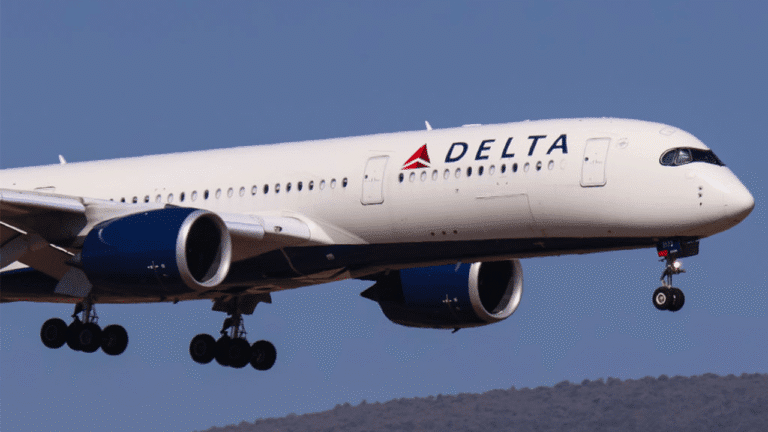 Delta Flight DL275 divert to Los Angeles International Airport (LAX)