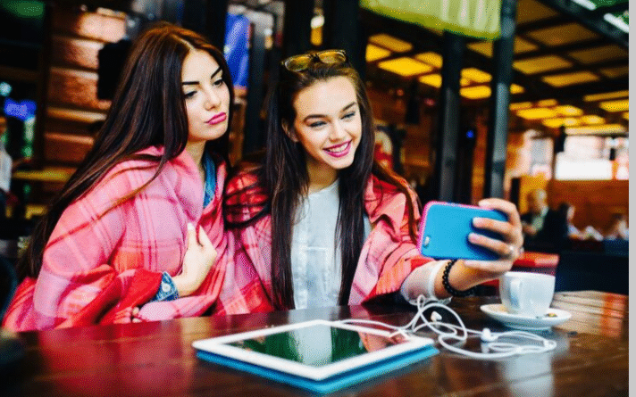 Internetchicks